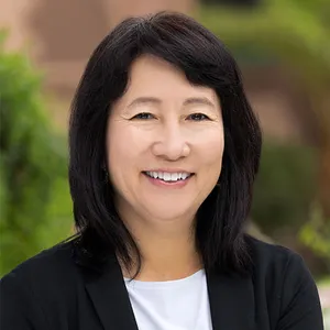 Erika Yamasaki headshot